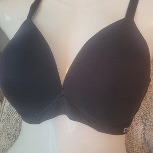 Sujetador para mujer DKNY grande negro inalámbrico ligeramente forrado - Imagen 1 de 6