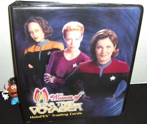 STAR TREK THE WOMEN OF VOYAGER HOLOFEX 70 KARTEN BASE SET mit MAPPE & PROMOKARTE - Bild 1 von 3