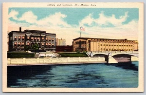 Postkarte Bibliothek und Kolosseum Des Moines Iowa IA B2 - Bild 1 von 2