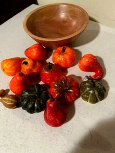 f Pumpkins and Gourds Lot with wood Bowl - Picture 1 of 5