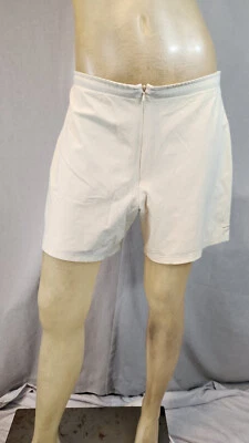Pantalones Cortos Nike Dri Fit Marfil Beige Cremallera Frontal Cordón Para Mujer Talla 4/6 PEQUEÑOS USADOS Foto 1 de 4