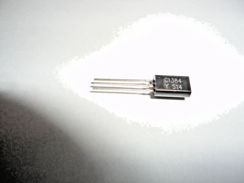 HITACHI TRANSISTOR 2SC1384-Y TO-92L USED IN VARIOUS APPLICATIONS