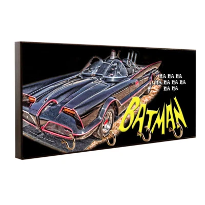 Colgador de llaves de diseño de batimóvil de Batman y Robin para programa de televisión / colgador de correa para mascotas Foto 1 de 4