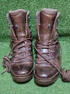 British Army - Military - Haix Cold Wet Weather Goretex Leather Boots - UK 9M - Picture 1 of 13
