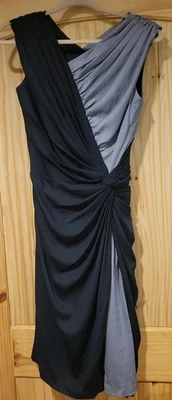 Vestido de seda Tadashi Shoji negro gris drapeado envolvente talla 10 elegante cóctel LBD NUEVO Foto 1 de 4