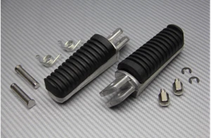 Coppia Pedane Anteriore Tipo Originale YAMAHA MT07 RM04 2014-2017 Comfort 2 - Picture 1 of 3