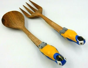 VINTAGE HAND-CARVED WOODEN  PARROT HANDLED SALAD SERVING UTENSILS - Picture 1 of 11