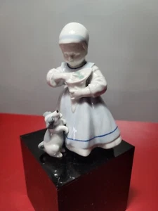 RARE Metzler Ortloff Figurine Country  Girl Dog Germany M&O Porcelain (repair) - Picture 1 of 6