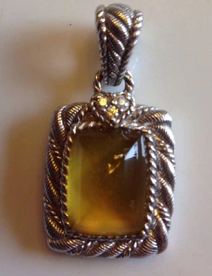 Judith Ripka Citrine Rectangular Stone Pendant with Sterling Silver Border! - Imagem 1 de 3