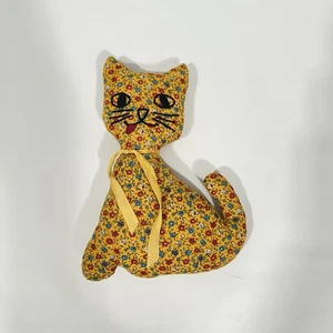 Vintage Stuffed Yellow Cat Kitty Fabric Pin Cushion - Picture 1 of 6