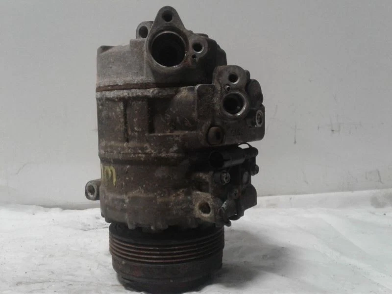 Compresor de aire acondicionado 02 2002 BMW 525i probado GE447220-8025 Foto 1 de 4
