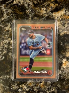 2024 Topps Series 2 - Gold #675 Alek Manoah /2024 - Picture 1 of 2