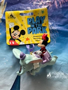 2024 Disney Parks Play In The Park Minnie Mouse Montando Dumbo Adorno de Navidad - Imagen 1 de 2
