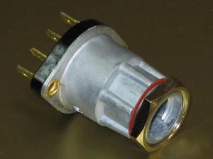 Cuerpo del interruptor de encendido Triumph 500 650 doble BSA único Lucas #30608 99-0558 - Imagen 1 de 3