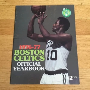 Boston Celtics Official 1976-77 NBA Basketball Yearbook Jo Jo White Cover - Picture 1 of 2