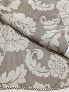 CROSCILL Anessa Jacquard Chenille 2 STANDARD QUEEN PILLOW SHAMS PAIR Zip New - Picture 1 of 10
