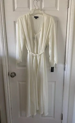 Jones New York Ivory Bridal Robe and Nightie Lace 2 piece Set Sz S NWT - Image 1 of 4