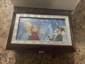 Disney Frozen Bradford Exchange Music Box "Do You Want To Build A Snowman" NEW - Picture 1 of 2