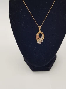 9ct yellow gold sapphire and diamond 0.03ct necklace - Picture 1 of 10
