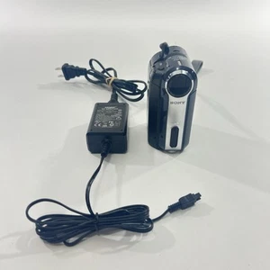 Sony NTSC MiniDV Handycam Camcord - Videoübertragung - Blau (DCR-PC55) Lesen - Bild 1 von 15