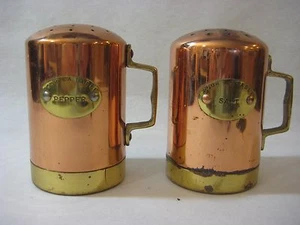 Salz & Pfefferstreuer Kupfer und Messing Set, Made in Korea, 4 1/2" T x 4 1/4" W - Bild 1 von 6