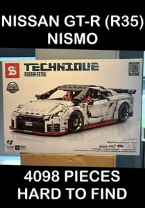 NISSAN GT-R (R35) NISMO 4098 PIECES UK BOXED - Picture 1 of 18