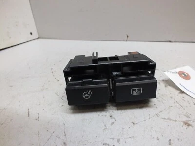 13 14 15 16 17 18 LEXUS ES300H HEATED ST. WHEEL/REAR SUN SHADE SWITCH #7714W - Image 1 of 4
