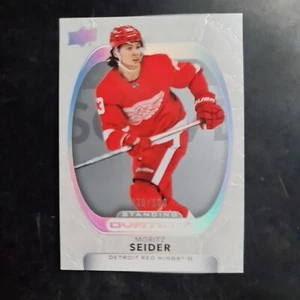 2021-22 Upper Deck Ovation Standing Ovation #97 Moritz Seider #130/500 - Bild 1 von 2