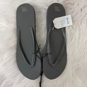 Time and Tru Gray Flip flops Women Size 11-12 - Picture 1 of 3