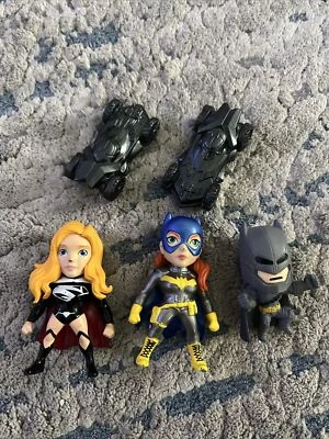 Металлические литые фигурки DC Supergirl и Batgirl плюс бонус - Изображение 1 из 4