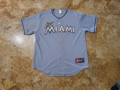 Miami Marlins Majestic Jersey - XL Gray Cover