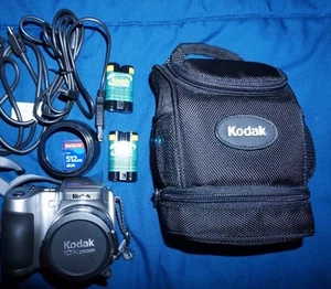 Kodak EasyShare digital camera Z650 512mb SD, 2 Battery, LensAdapter, USB Cable - Picture 1 of 9