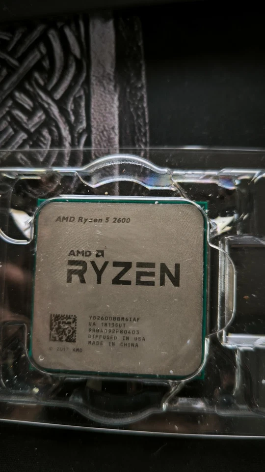 AMD Ryzen 5 2600 mit 6 Kernen und 12 Threads (3,4 - 3,9 GHz) - Bild 1 von 3