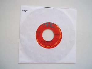 EARTH WIND & FIRE - Let's Groove / Instrumental - 45 RPM 7" Record 1981 ARC - Picture 1 of 6