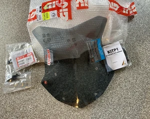 Givi 5124DG Windschild getönt 435mmx433mm BMW R1250GS / ADV + Montagekit B-Ware - Bild 1 von 4