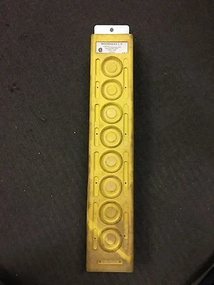 Woodhead 4028-2 ESTACIÓN DE 8 BOTONES DE DOS VELOCIDADES Foto 1 de 3