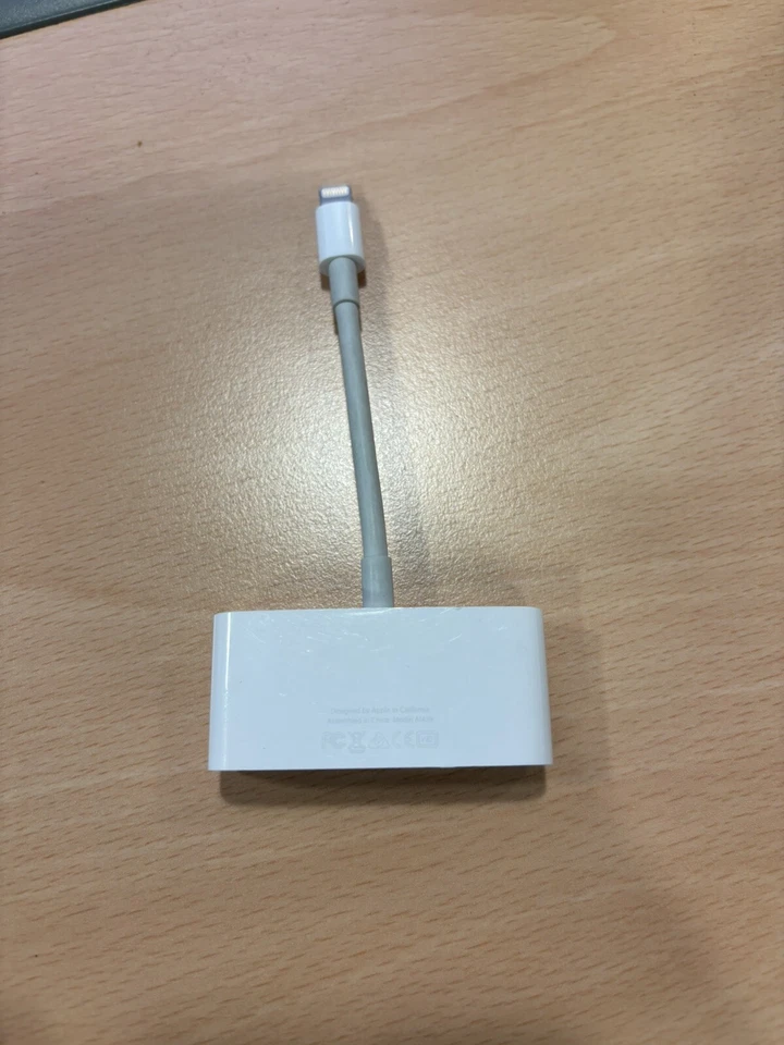 Apple Adapter Lightning auf VGA (Model A1439) - Bild 1 von 1