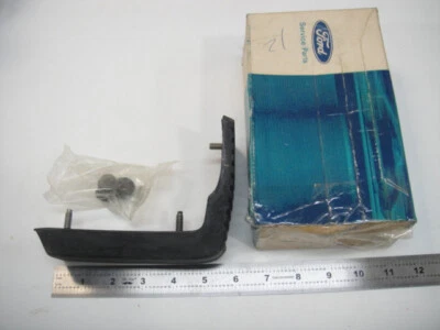 NOS Ford 1975 76 Ranch Wagon Country Sedan Squire Rear Bumper Guard Pad - Image 1 of 4