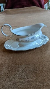 Johanna Haviland guirnalda azul platino adorno porcelana salsa barco con placa inferior - Imagen 1 de 5