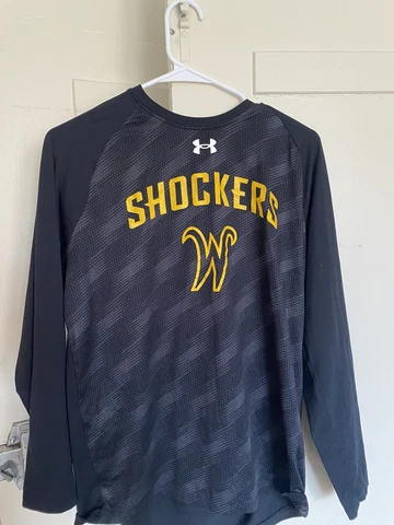 Wichita State Basketball Under Armour Team Issued Men’s M Long Sleeve Shirt Cover