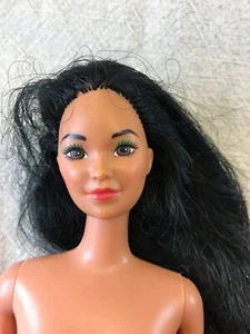 18 - BLE9 Long Haired Kira Bump on Nose Barbie - Picture 1 of 7