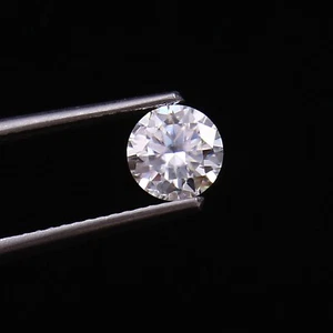White D Color VVS1 Moissanite Round Loose Gemstone Cut Synthetic Diamond 6x6 MM - Picture 1 of 6