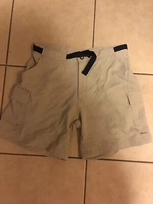 Белые бежевые нейлоновые подпоясанные туристические шорты для катания на лодках женские с биркой размер 8 - Изображение 1 из 4