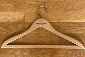 Appendino in legno The Homestead - Foto 1 di 2