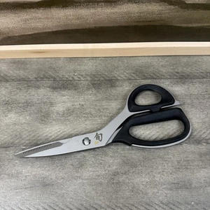 Williams Sonoma Shun Kitchen Shears Black Silver DM7240 Scuffed Handle Read OB - Picture 1 of 7