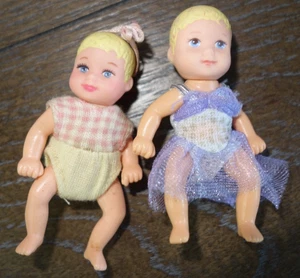2 Krissy 1993 Mattel Barbie Baby Schwester Puppe blonde Haare Vintage - Bild 1 von 6