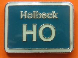 Holbeck   ' HO '  <>  BRITISH  RAIL  DEPOT   LAPEL  BADGE  <>  UNUSED