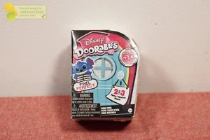 Disney Doorables Pixel Perfect Mini Peek - Picture 1 of 5