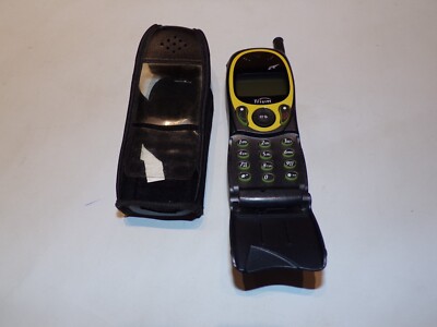 Téléphone portable à clapet vintage pour collection