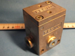 FESTO VAK-1/4 Nr. 6890 - Bild 1 von 4